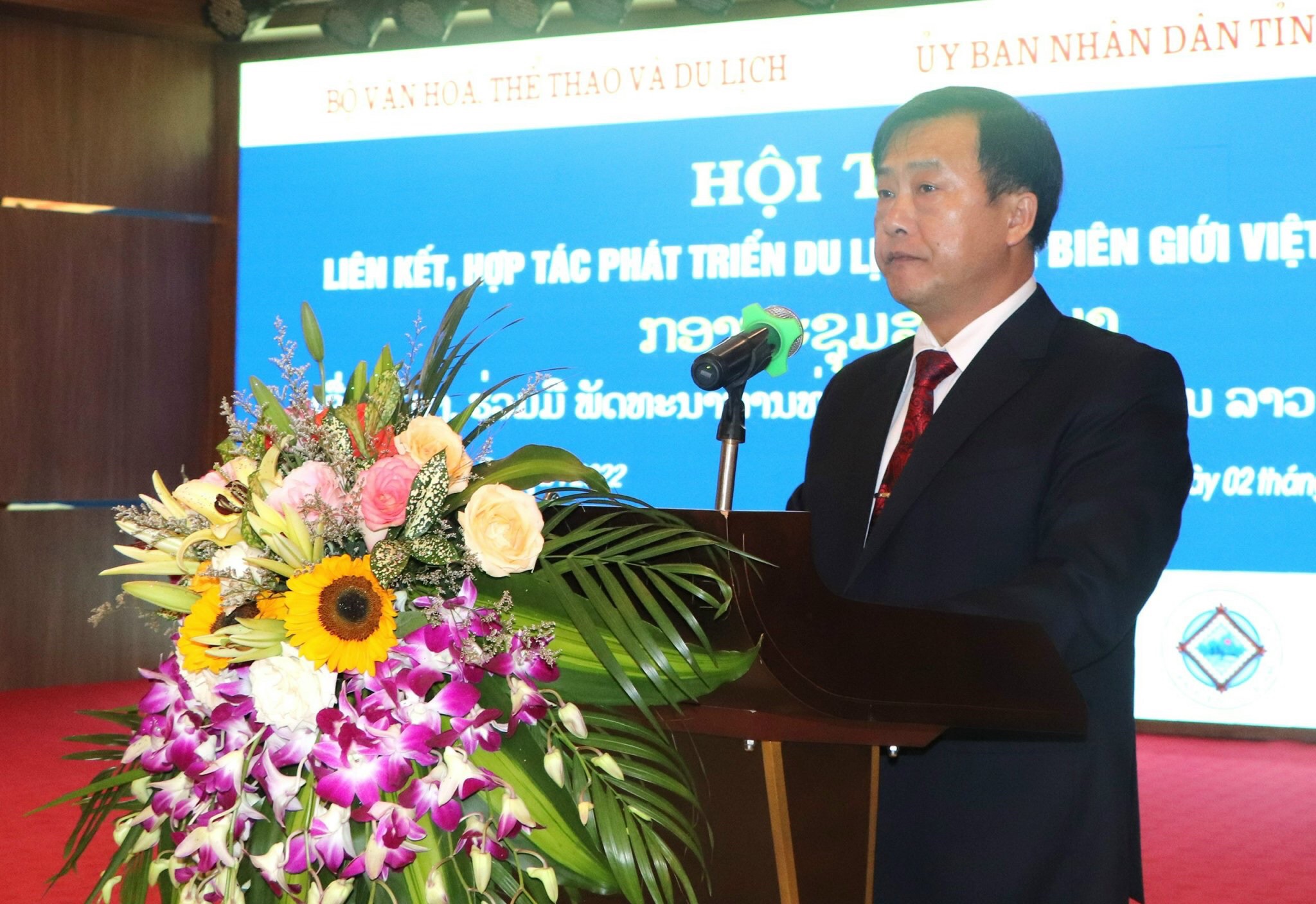 Phó Chủ tịch UBND tỉnh Điện Biên Vừ A Bằng phát biểu.